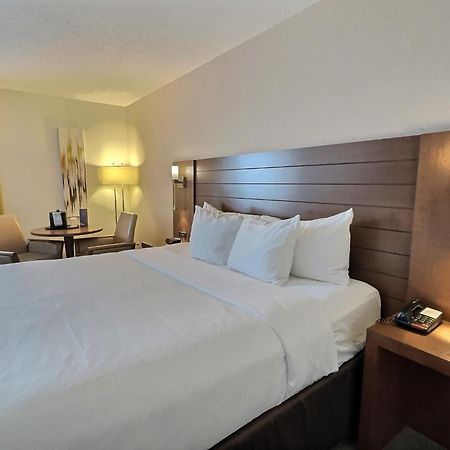Quality Inn Rouyn-Noranda Exterior foto