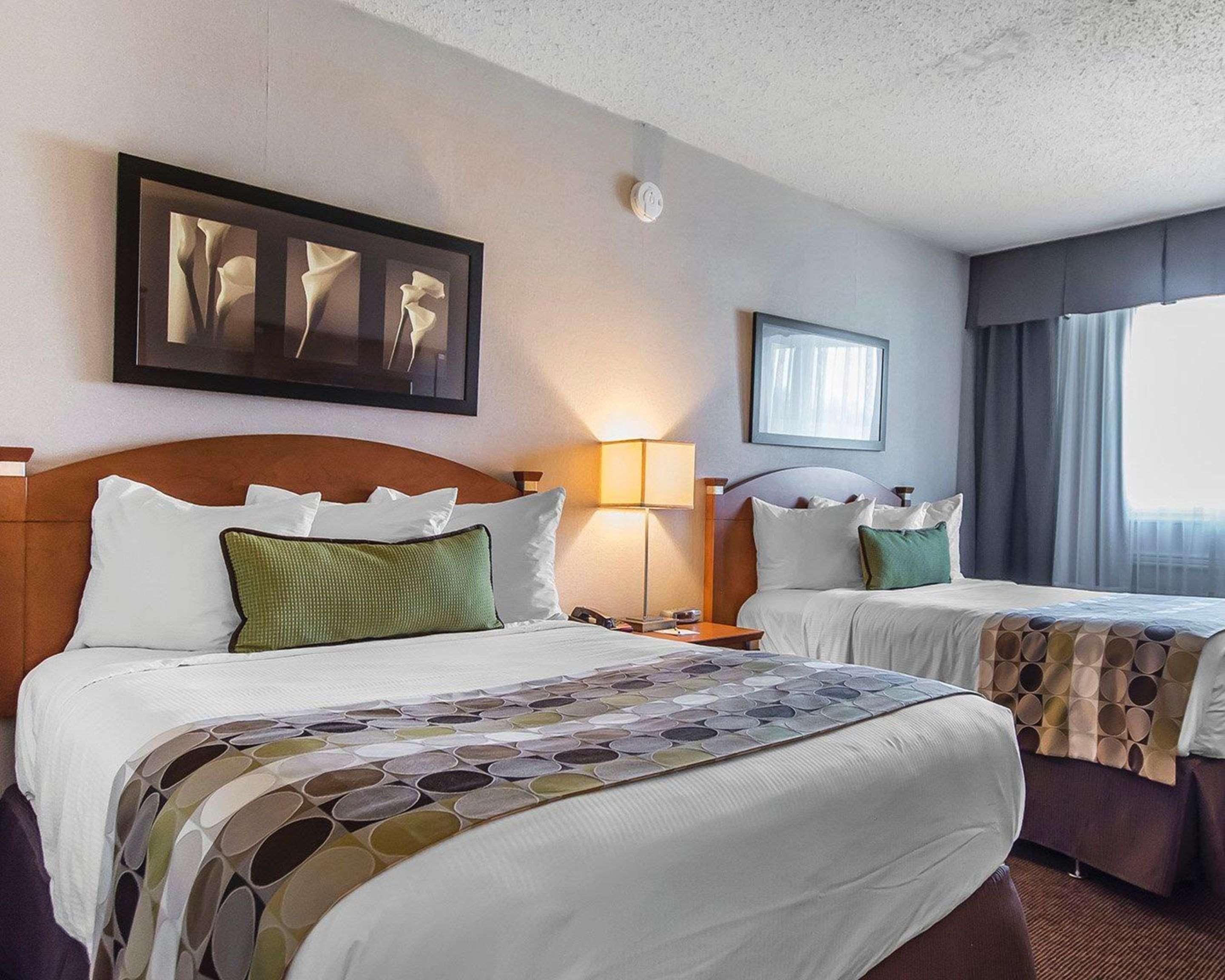 Quality Inn Rouyn-Noranda Exterior foto